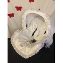 Funda de verano Maxi-cosi pique blanco con volante de tira bordada con capota