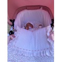 Colcha tapa cubrepies de capazo reversible con relleno extraible y babitas incluida