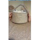 Cesta de cremas y pañales para la cómoda